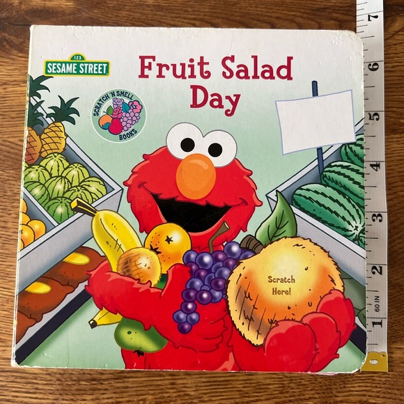 5 Sesame Street Scratch n Sniff Board Books Lot - Picture 14 of 14